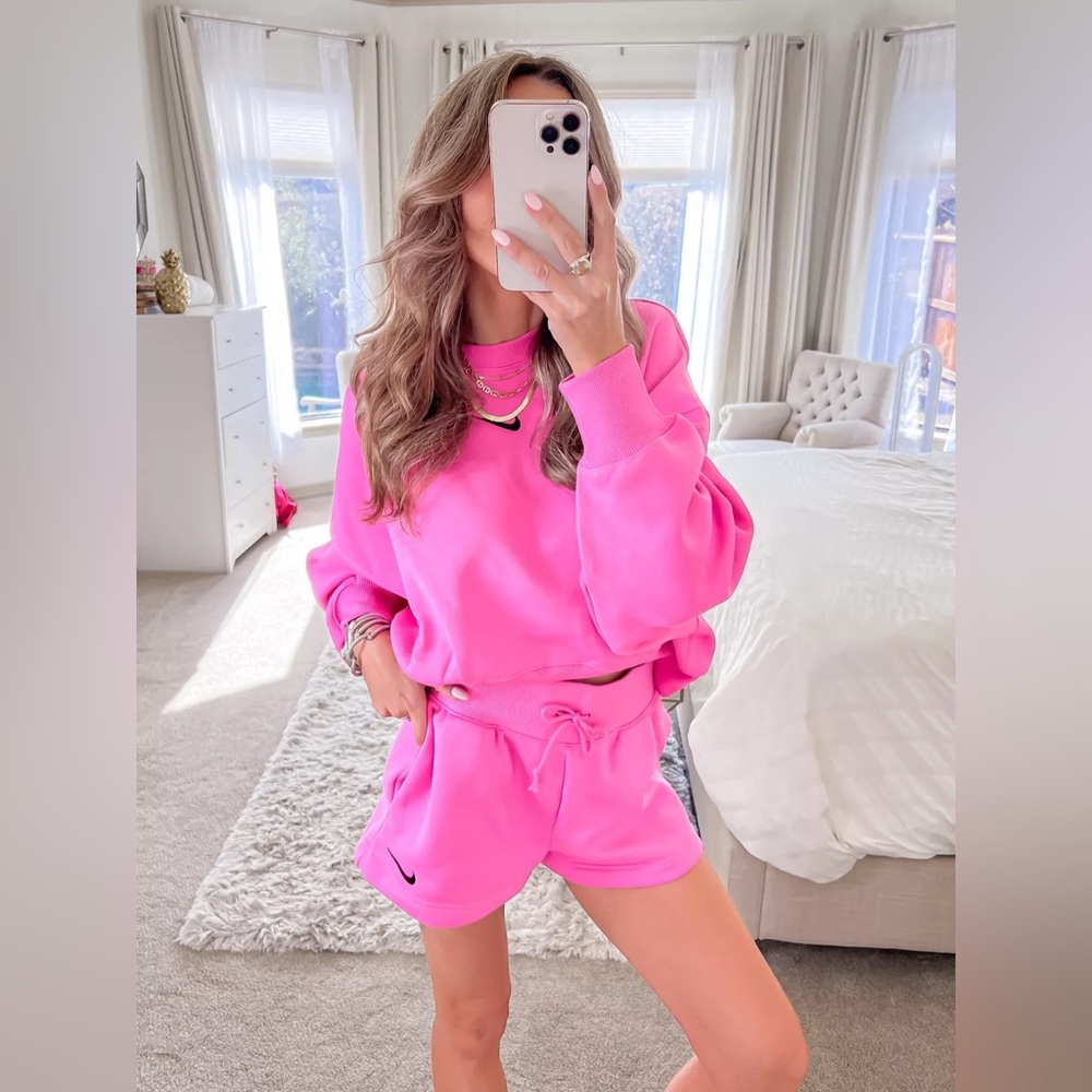 Nike Phoenix Fleece Playful Pink, size small, cropped crewneck sweatshirt